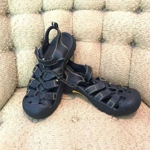 Keen Sandals - Men’s Size 6 (Women’s 8)